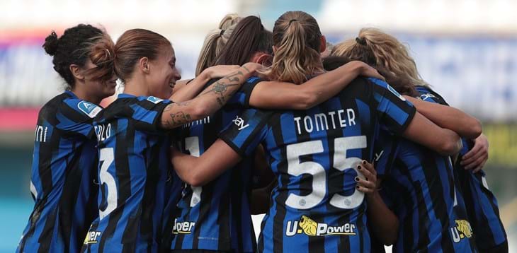 L'Inter non sbaglia: 2-0 al Napoli. Il Como batte il Sassuolo in pieno recupero