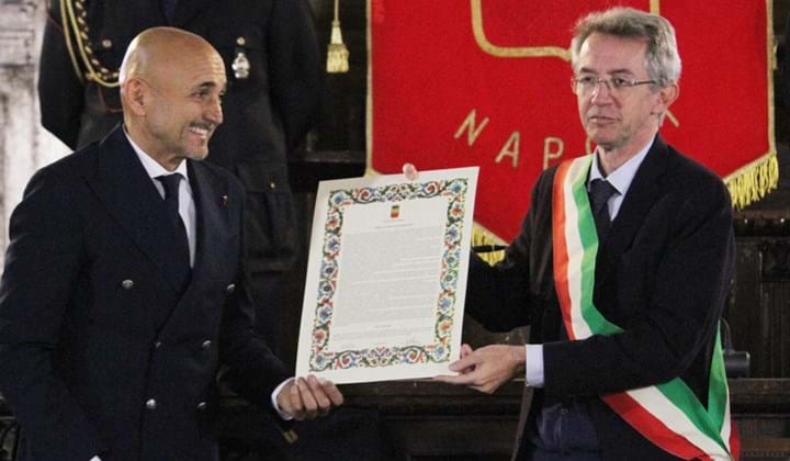 A Spalletti la cittadinanza onoraria di Napoli