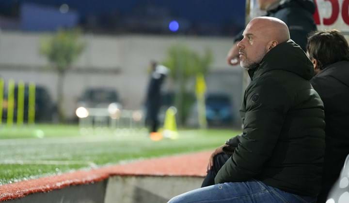 Il Ct delle Azzurre Andrea Soncin in visita al Pomigliano