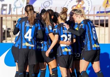 Prima sconfitta per la Roma: vince l'Inter 2-0. Pari tra Samp e Napoli