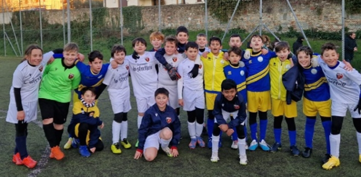 Le due squadre mischiano i ragazzi per equilibrare la partita under 13