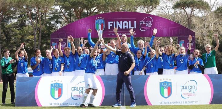 Torneo 'Calcio+15', nel weekend inizia la corsa a un posto nella fase nazionale: primi due gironi a Tirrenia e Scerne