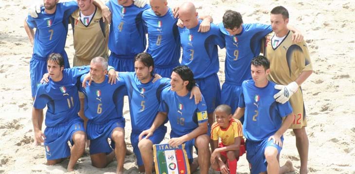 Appuntamento a Copacabana: il beach soccer celebra la Fifa World Cup 2006