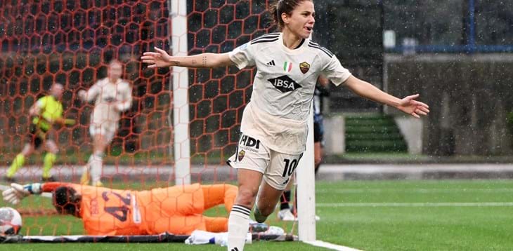 La Roma batte di misura il Napoli e allunga sulla Juventus, per il Milan sarà Poule Salvezza