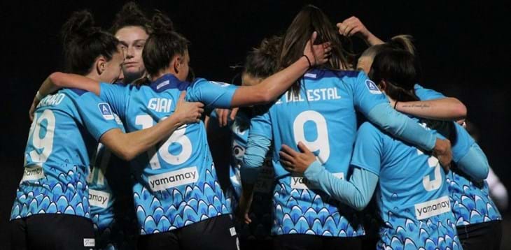 Il Napoli batte 2-0 il Pomigliano nel posticipo di Cercola e lo aggancia in classifica