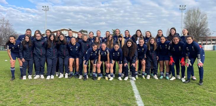 Al via la missione Serbia per le Azzurrine: primo allenamento davanti alle calciatrici del settore giovanile del Bologna