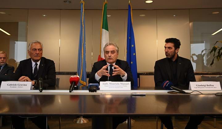 Gravina e Buffon ricevuti dall'ambasciatore Massari