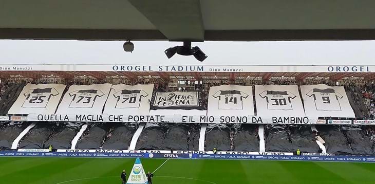 Una maglia diventata simbolo della Romagna: il Cesena in B celebra i ragazzi delle giovanili. Colacone: