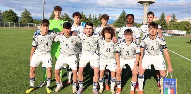 L'Italia perde 2-1 con la Corea del Sud all'esordio nel Torneo delle Nazioni. Battisti: