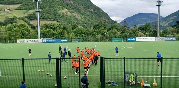 Ast cittadina impegnata domani alla Volksbank Arena con i Primi Calci del Bozner FC