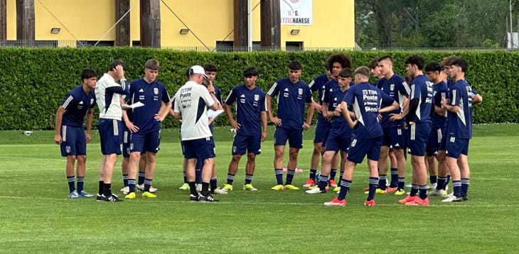 Penultima seduta di allenamento degli Azzurrini a Coverciano in vista dell'Europeo. Oggi la lista definitiva per Cipro