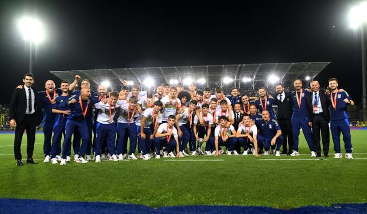 La festa al 'Castellani' per gli Azzurrini campioni d'Europa