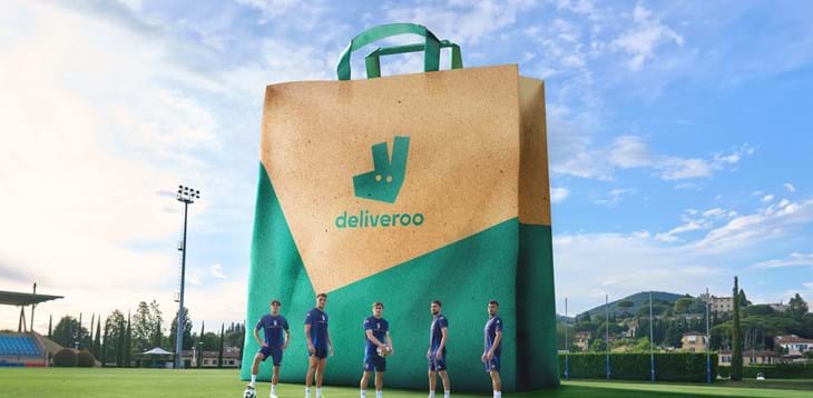Deliveroo on the pitch with the Azzurri, the campaign created in Coverciano