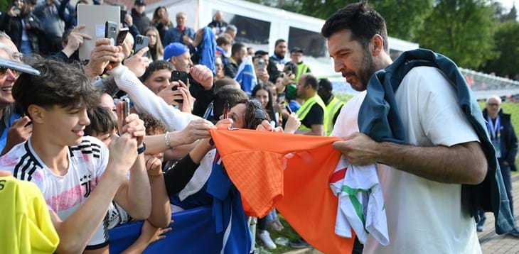 Per Buffon nuovo ruolo, stesse sensazioni: “Questa Nazionale è sottostimata, ma molto competitiva”