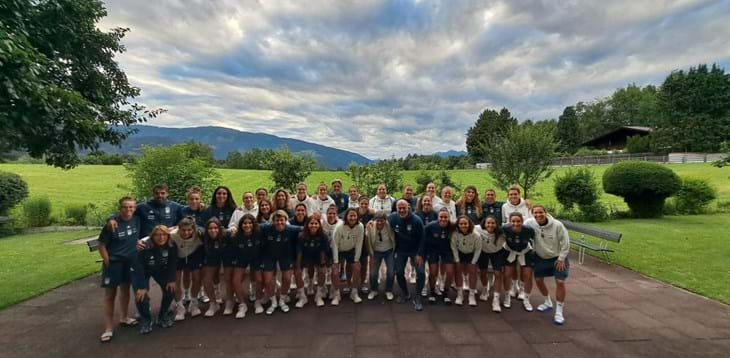 Le Azzurre in sala, a sorpresa: squadra e staff al cinema di Brunico per COPA 71, il docu-film sul Mondiale femminile...mai esistito