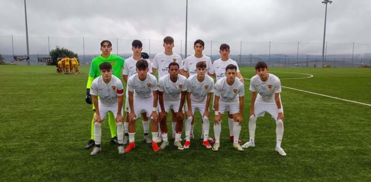 Under 17 Serie C: Benevento-Ternana il big match di giornata. Il tecnico dei campani Floro Flores: