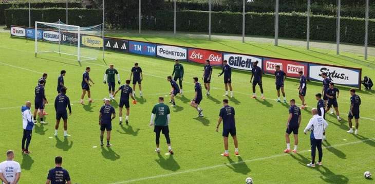 Ventitré convocati per i match con Belgio e Francia: torna Barella, prima chiamata per Comuzzo, Savona e Rovella
