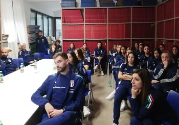 Il programma UEFA HatTrick VI approda a Coverciano: formazione antidoping per le Azzurrine dell’Under 19
