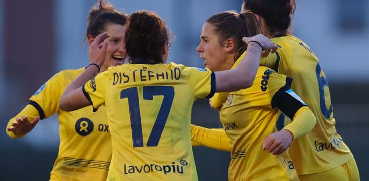 Parma e Ternana non sbagliano e al giro di boa continuano a guidare la classifica