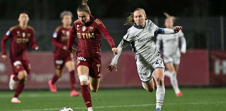 Roma-Inter, nella poule scudetto è sfida tra le inseguitrici della Juventus. Il turno si apre sabato con Napoli-Lazio