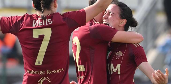 Il Milan agguanta il pari con la Juventus al 90’, la Roma batte l’Inter e la aggancia al secondo posto