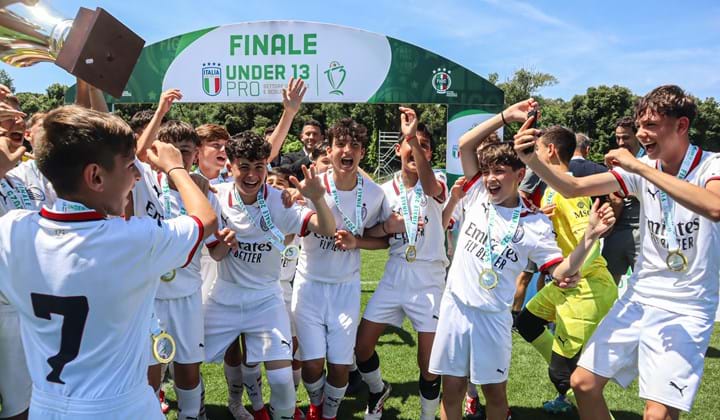 Esordienti Under 13 Pro, il Milan trionfa nella fase finale davanti a Roma, Parma e Albinoleffe