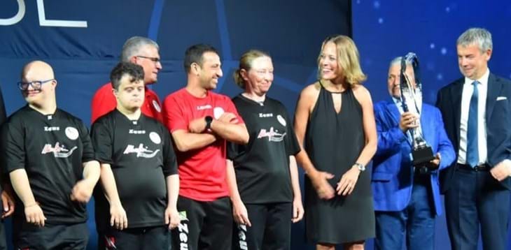 Premi, sorrisi e tante belle storie nel 'Gran Galà del calcio 2024/25' organizzato dalla LND Abruzzo
