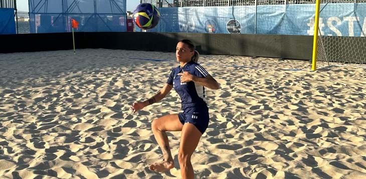 Maria Fabiana Vecchione, dal piazzale del Maradona alla maglia azzurra sulla sabbia: