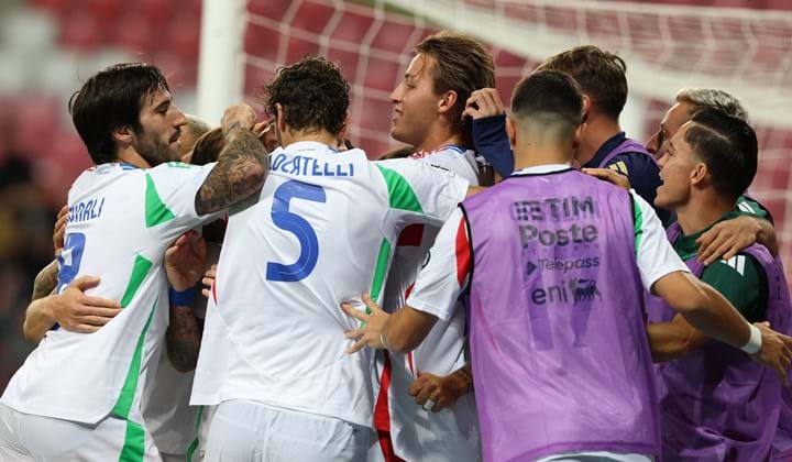 Gol, autogol e mille emozioni: l'Italia supera 5-4 Israele e continua la sua rincorsa al Mondiale
