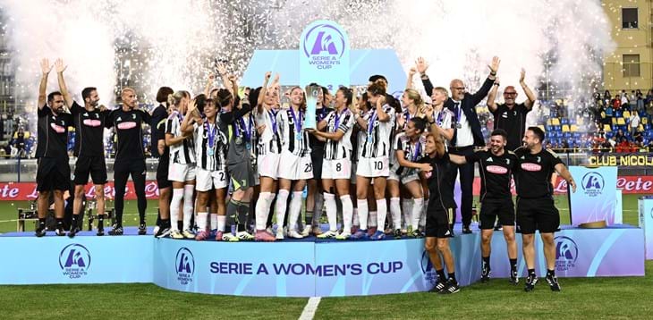 Trionfo Juve a Castellammare: la Roma rimonta due volte in una finale bellissima, poi decide Thomas al 92'