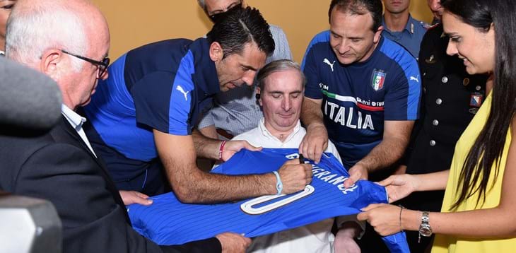 Il Maresciallo Giangrande in visita agli Azzurri a Coverciano