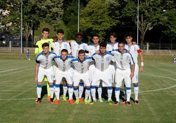  L’Italia batte 2-0 la Bosnia. Azzurrini in campo col lutto al braccio per le vittime del terremoto