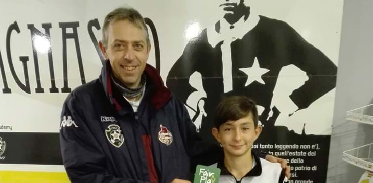 Green Card per Davide Giovanetto, che calcia fuori un rigore che non c’è