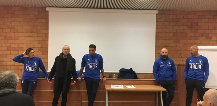 Workshop dedictao al calcio femminile
