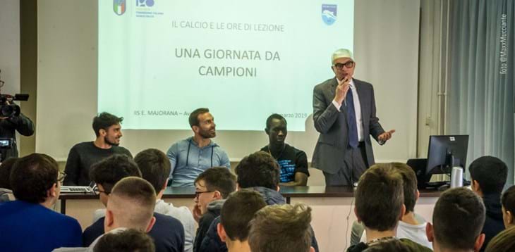 “Una giornata da campioni: il calcio e le ore di lezione” Istituto industriale “Majorana” di Avezzano.