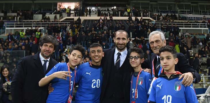 La festa degli Azzurri a Ramy e Adam: i due giovani eroi di Crema ospiti della FIGC al ‘Tardini’