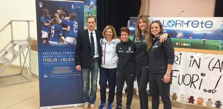 Grande festa per le Azzurre in visita a Reggio Emilia