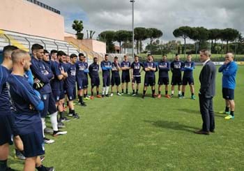 Il ct Roberto Mancini in visita a Formello nel ritiro degli Azzurrini