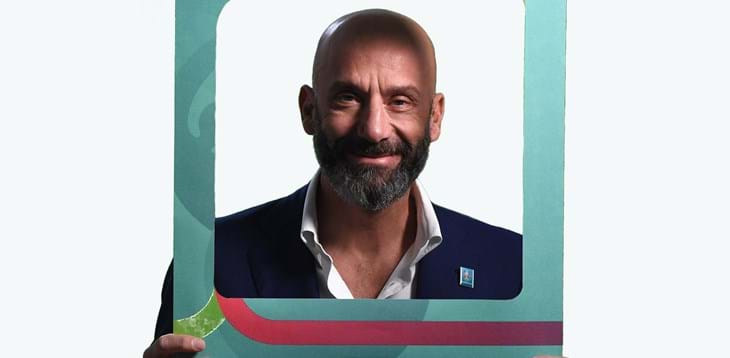 L’ambassador Vialli diventa “figurina”. Anche i Volontari di Roma protagonisti di un album
